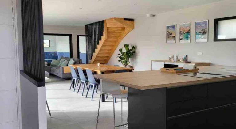 Villa with private pool, terrace & hot tub — photo 4