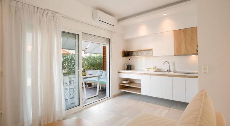 Beautiful apartment with jacuzzi & pool | Close to the beach | Pet-friendly — photo 2