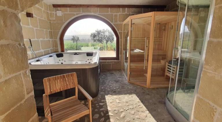 Farm with garden, jacuzzi & sauna — photo 4