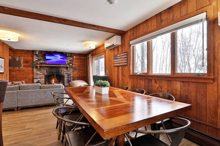 Tanglewood Vista at Killington: Great Group Ski Home Close to Mountain. Hot Tub. — photo 3