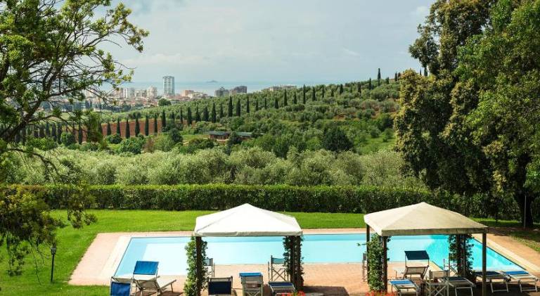Lovely apartment with garden, terrace & pool | Pets allowed — photo 3