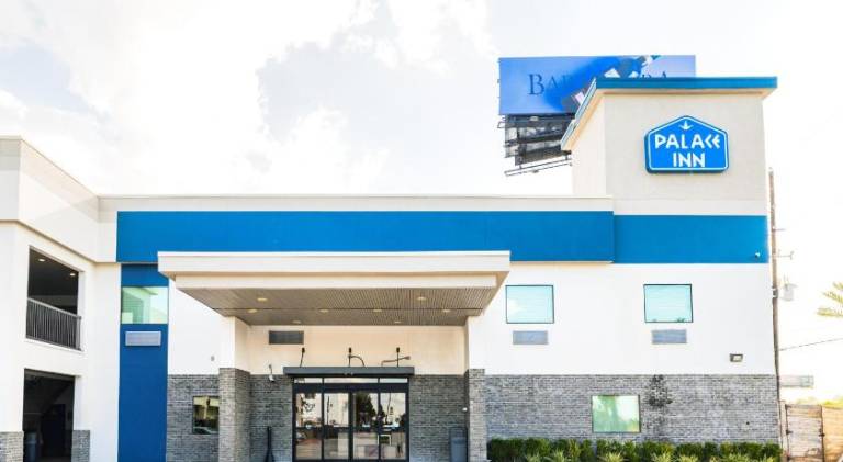 Palace inn Blue IAH — photo 4