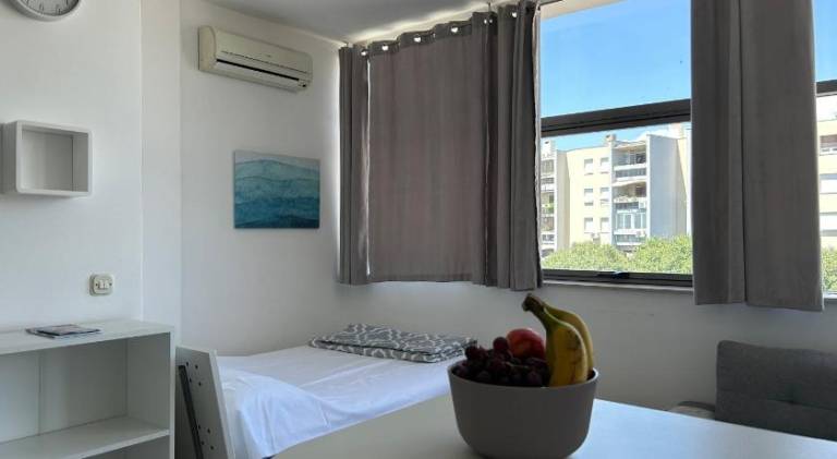 Apartment with 1 room for 3 persons in Split