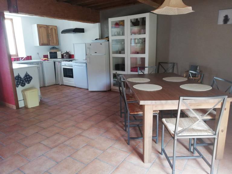 Gite with patio, garden & grill — photo 3