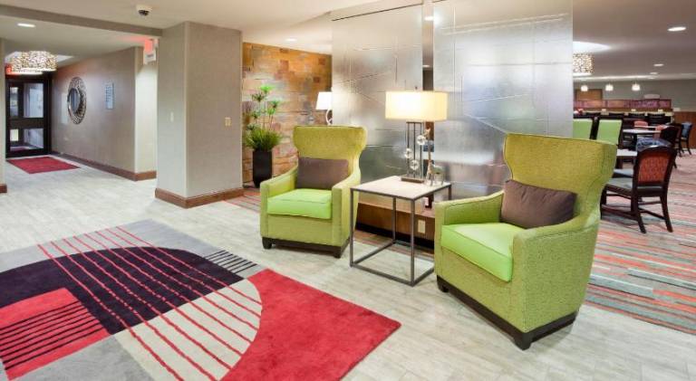 Holiday Inn Express & Suites Bloomington West By IHG — photo 3