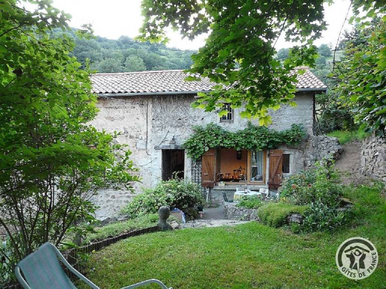 Gîte  Yzeron
