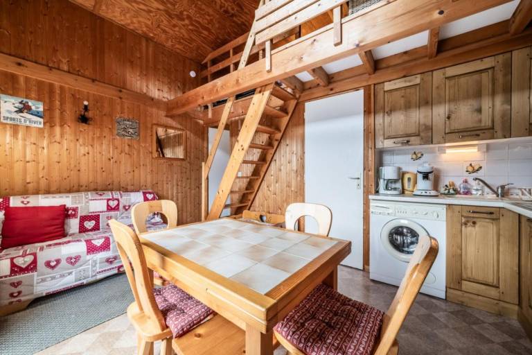 Chalet, wifi, Ground floor, view mountain, parking, tv, 53m², Les Gets — photo 5