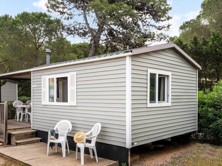 Mobile home with patio & heated pool — photo 4