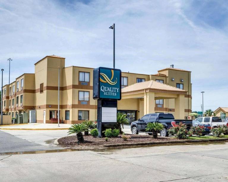Quality Suites Baton Rouge East - Denham Springs in Baton Rouge, LA