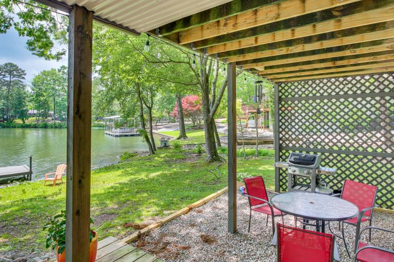 Scenic Studio on Lake Desoto w/ Patio! — photo 2