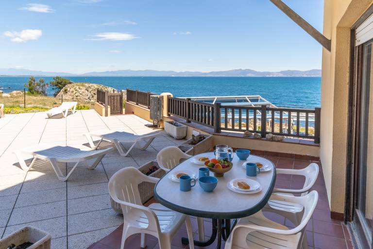 Beautiful apartment with terrace & pool | Beach nearby | Pets allowed — photo 2