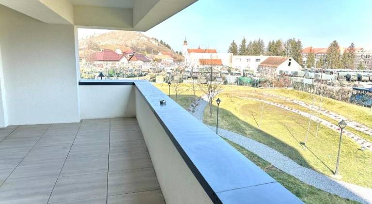 Apartment with terrace — photo 4