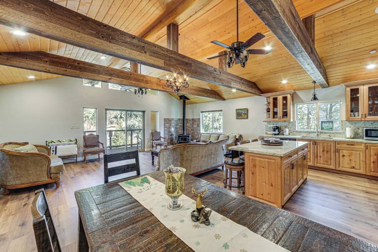 Cabin Pine Mountain Club