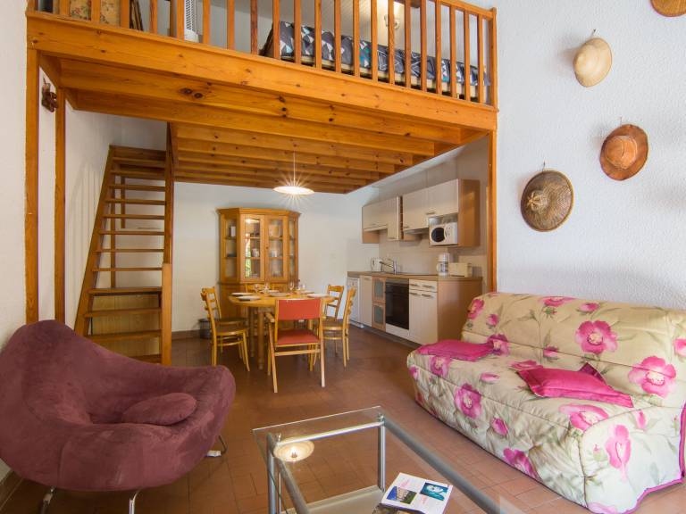 Fully equipped vacation home with patio & garden | Next to the beach | Dogs allowed — photo 5