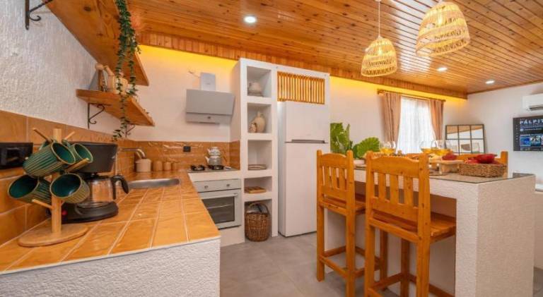 Fully equipped villa with yard, barbeque & private pool | Dogs allowed — photo 5