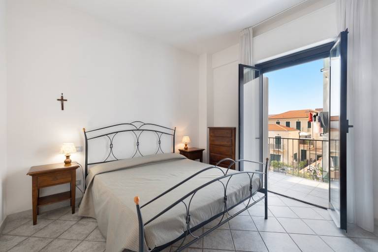 Rental apartment with 1 room for 6 persons in Finale Ligure