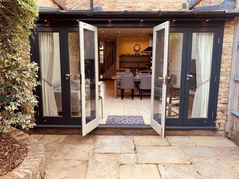 House  Ealing