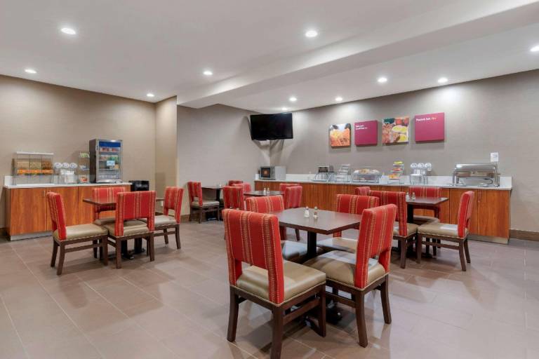 Comfort Suites Marysville-Yuba City — photo 5