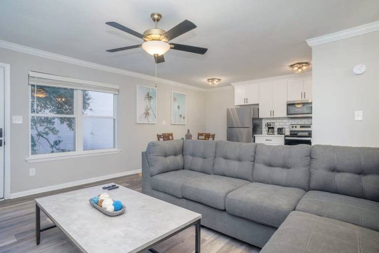 Apartment with fast internet in Norfolk, VA