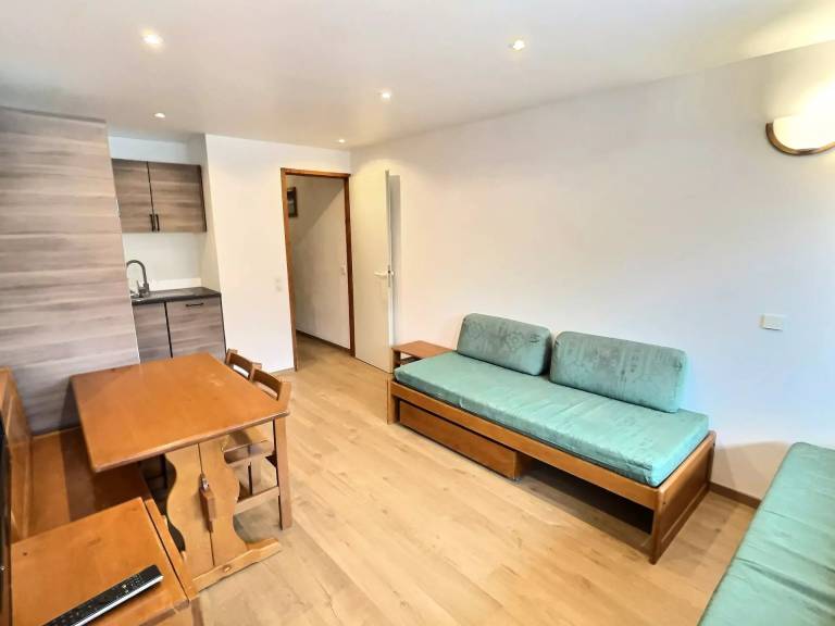 Apartment with 1 room for 4 persons — photo 2