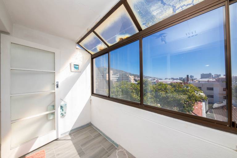 Bright and Homey 1BD in Gardens