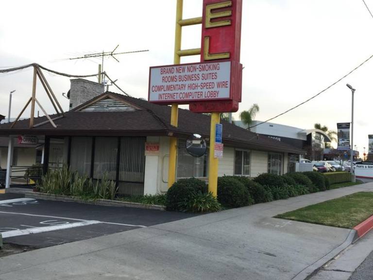Motel  Sierra Madre