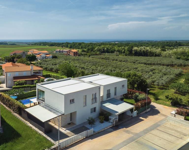 House with BBQ, yard & private pool | Suitable for remote work — photo 3