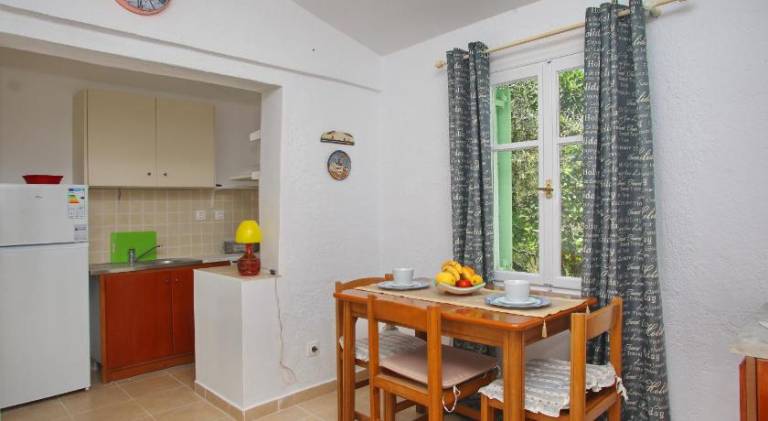 House with 1 room for 3 persons — photo 3