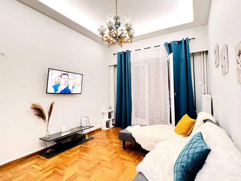 Holiday apartment | Next to Acropolis of Athens | Pet-friendly in Athens
