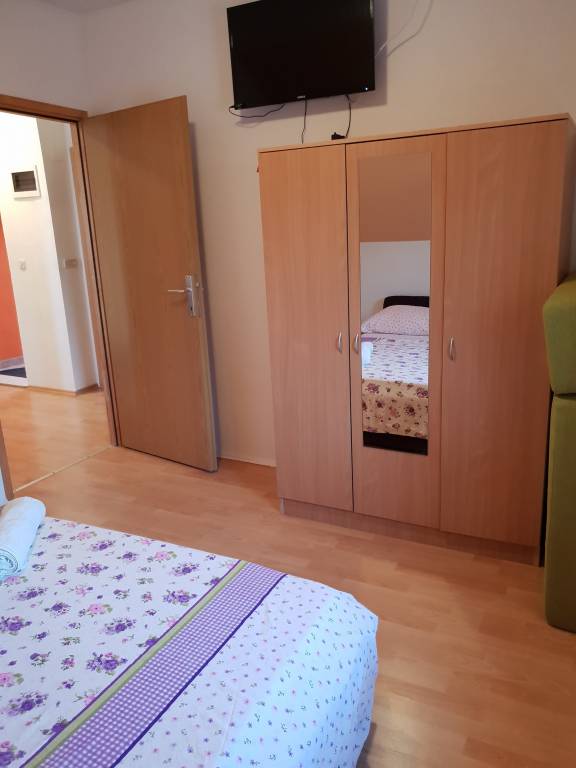 Two bedroom apartment near beach Orebić, Pelješac (A-16883-b) — photo 5
