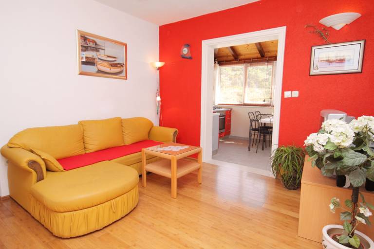 Four-bedroom house with terrace and sea view Postira, Brač (K-5661) — photo 2