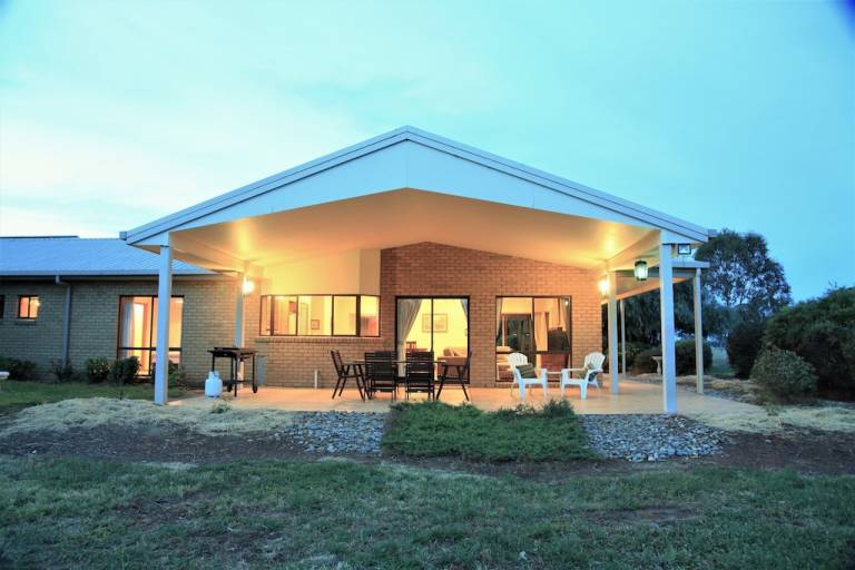 House Corowa