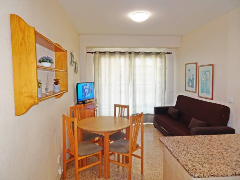 Child-friendly holiday apartment with garden, pool & patio | Close to the beach | Pets are welcome — photo 3