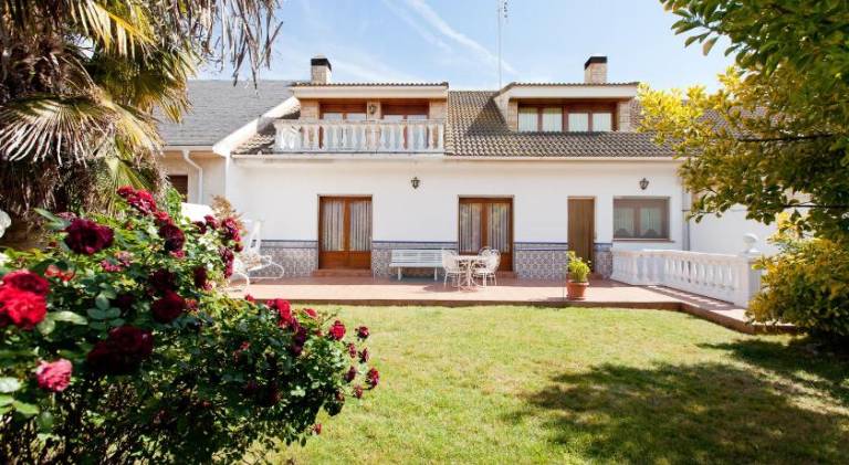 Casa  Cabanillas