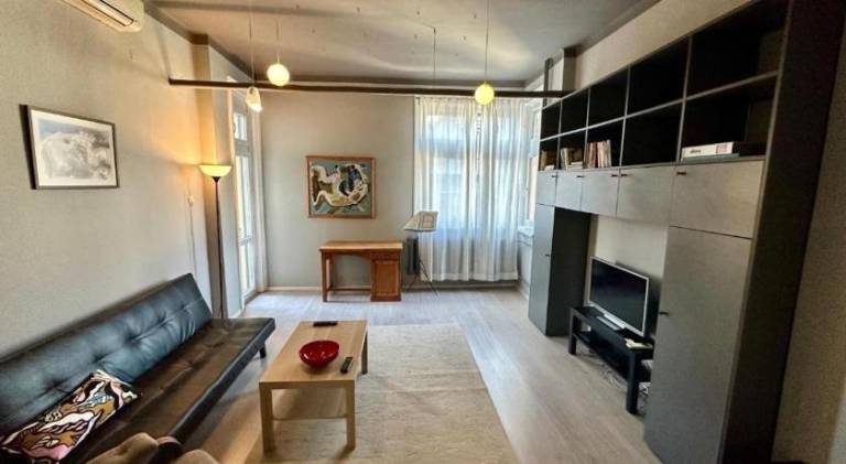 Charming apartment with patio | Next to Alexander Nevsky Cathedral | Suitable for remote work | Pets allowed in Sofia