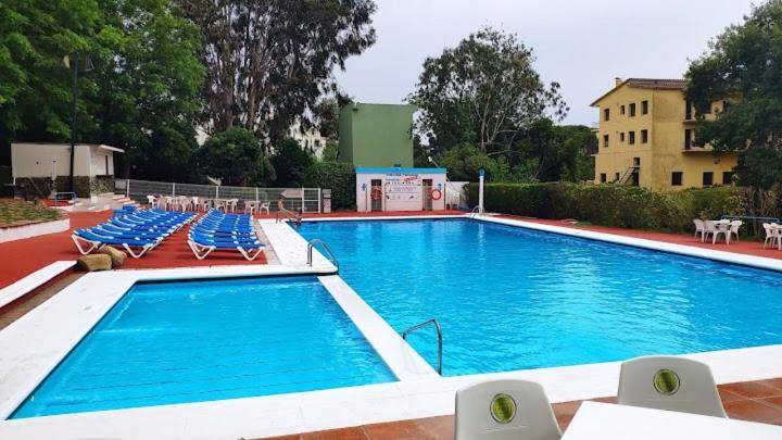 Beautiful holiday apartment with terrace, private pool & yard | Next to the beach | Pets are welcome in Castell-Platja d'Aro