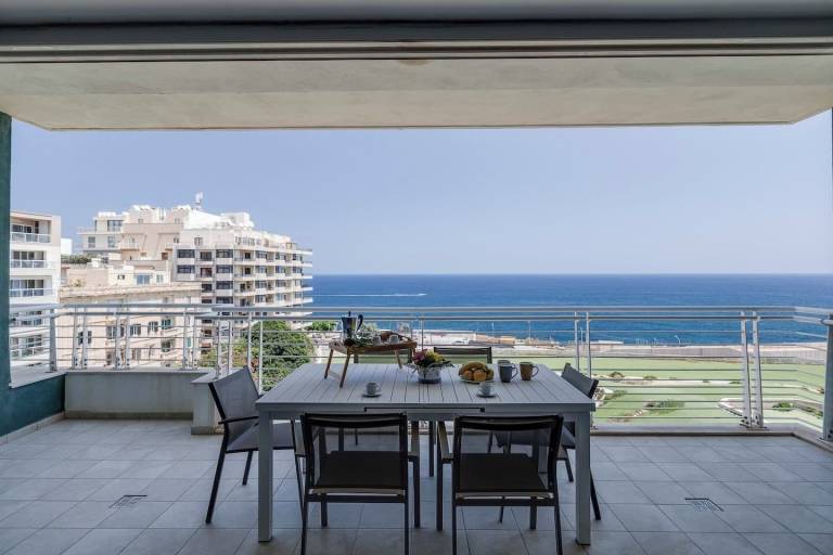 Condominio La Valletta