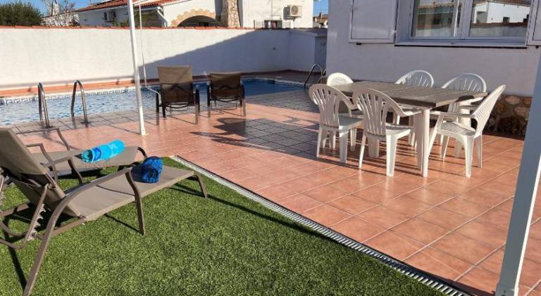 Villa with pool | Pet-friendly — photo 5