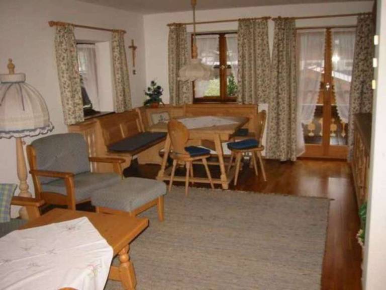 Ferienwohnung mit Hund in Wolfsgrub, Tegernsee f&uuml;r max. 6 Personen