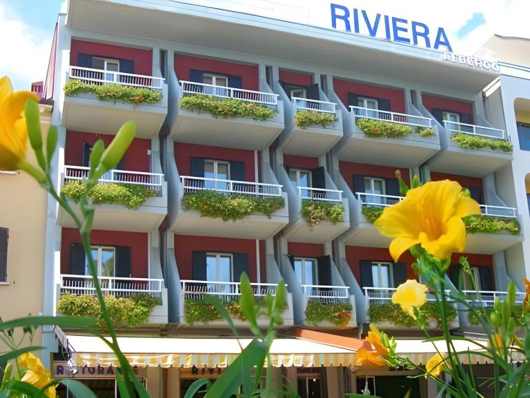 Hotel Riviera in Desenzano del Garda