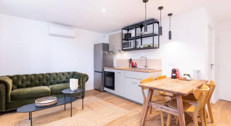 Holiday apartment with sauna, terrace & jacuzzi — photo 3