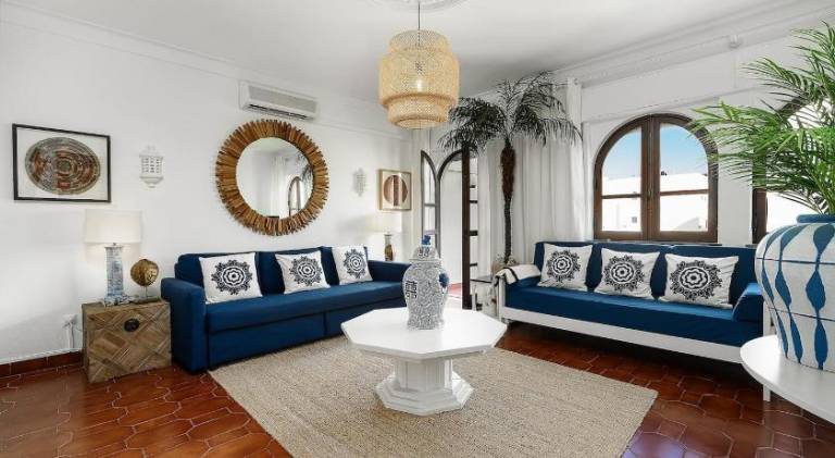 2b Apt by Beach&Alvor City Centre with Pools & AC in Portimão