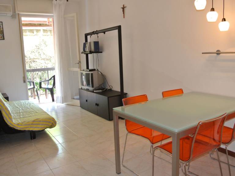 Apartment with patio | Beach nearby | Pet-friendly — photo 3