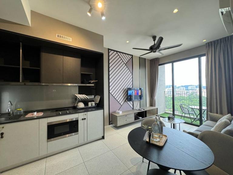 Holiday apartment with pool & patio | Pet-friendly — photo 3