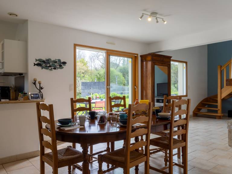 Holiday Home 'Maison De Charlie' with Private Terrace, Private Garden and Wi-Fi in Perros-Guirec