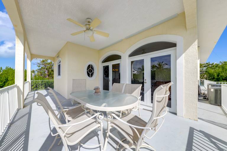 Spacious Canal-Front Home: Florida Keys Gem — photo 3