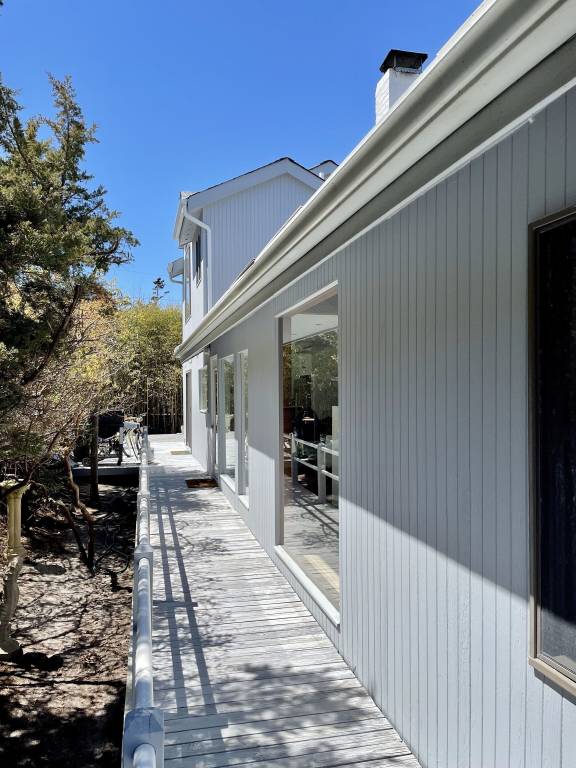 House  Fire Island