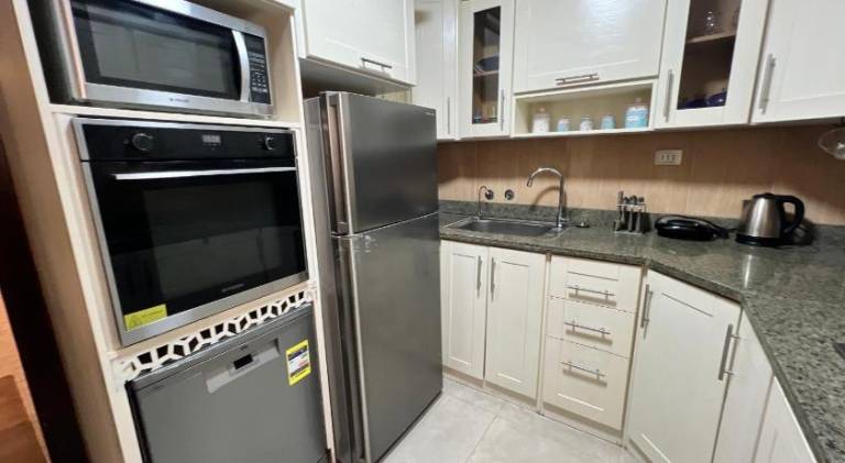 Apartment with 2 rooms for 4 persons — photo 3