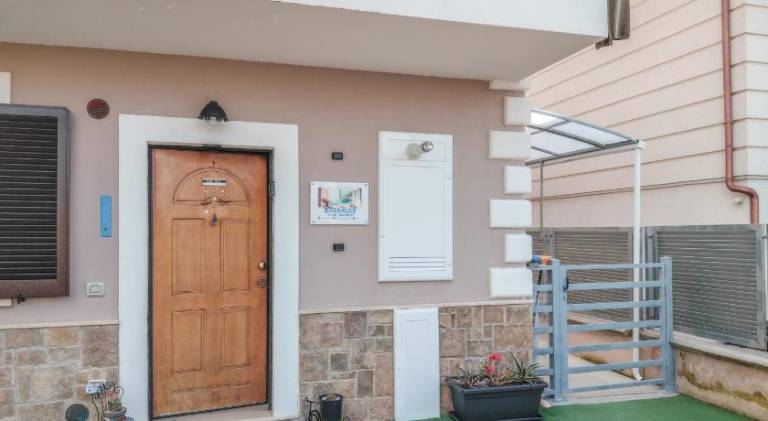 Fully equipped rental apartment with patio & barbeque | Next to the beach | Suitable for remote work | Pets are welcome — photo 5