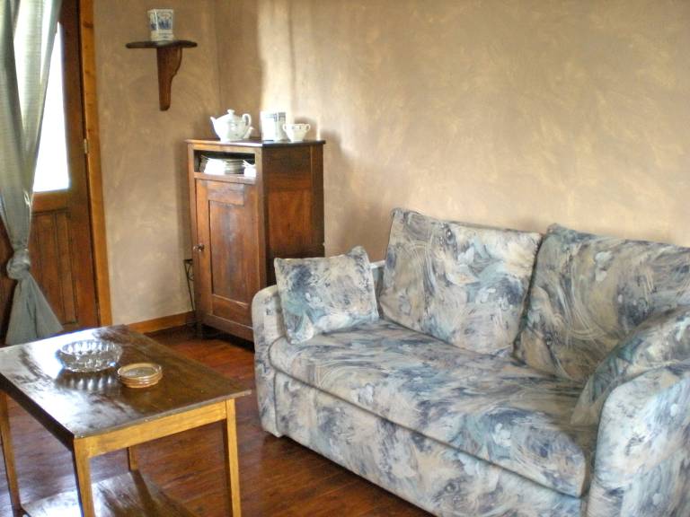 Vacation home with yard, patio & BBQ — photo 2